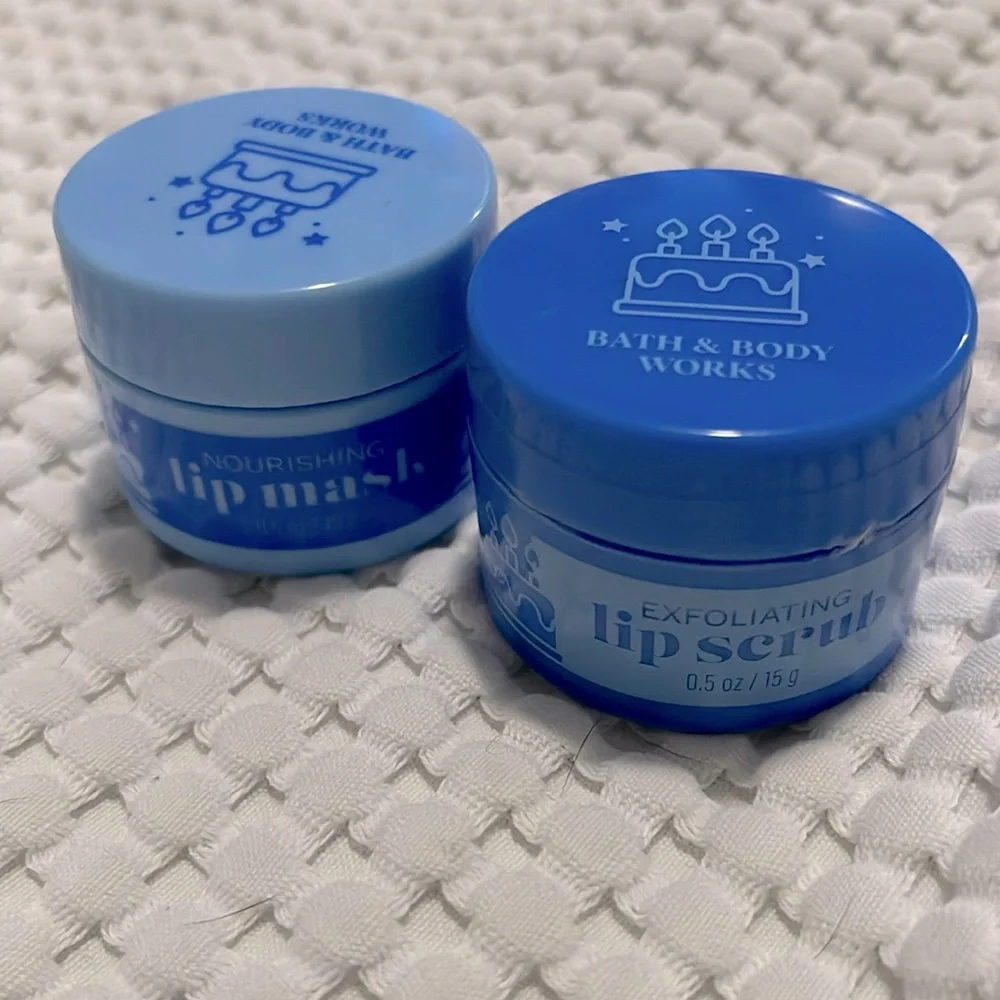 NIP- Bath & Body Works. Birthday Frosting Lip Mask  & Lip Scrub